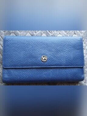 Valentina Navy Tri-fold Wallet